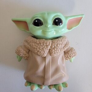 HASBRO Star Wars Bop It! Mandalorian -The Child Edition Baby Yoda